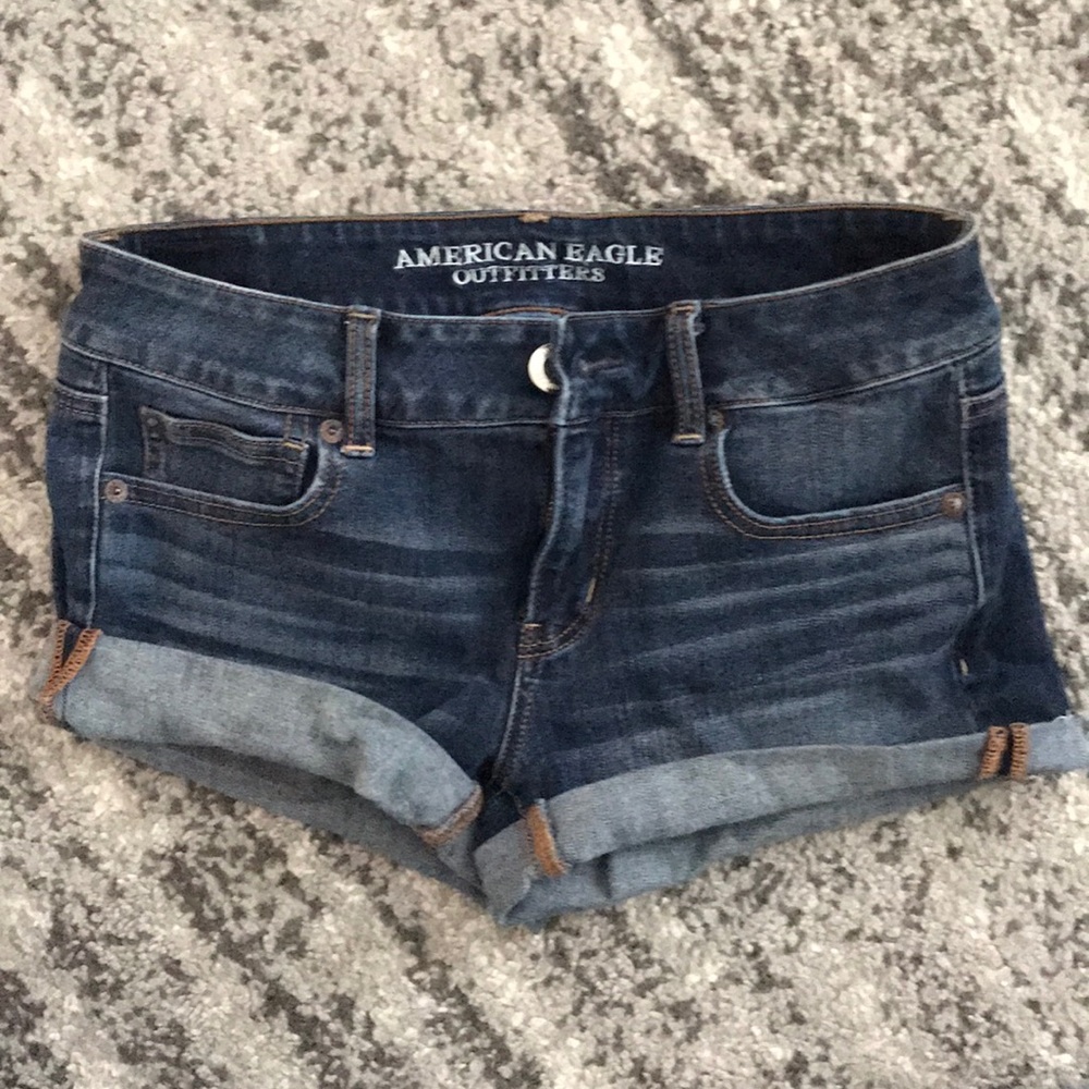 American Eagle women’s jean shorts